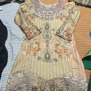 Beautiful print Pakistani 2 piece suit